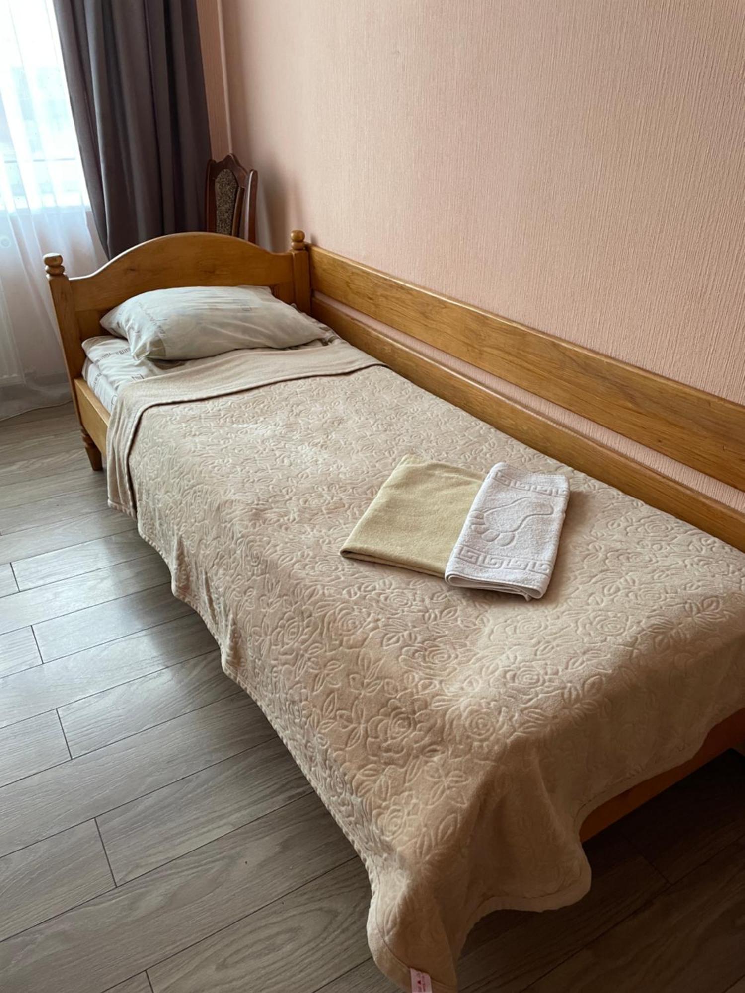 Готель "Дубно" Dubno Quarto foto