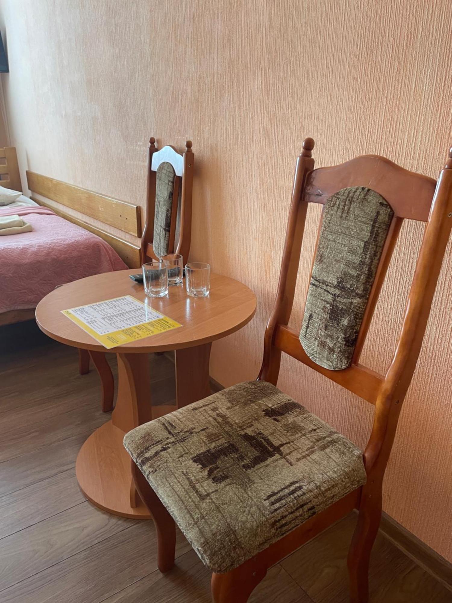 Готель "Дубно" Dubno Quarto foto