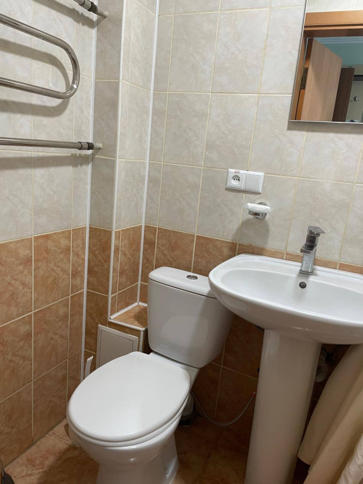 Готель "Дубно" Dubno Quarto foto