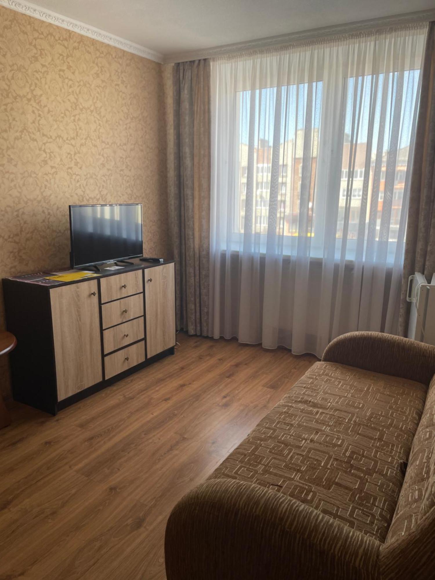 Готель "Дубно" Dubno Quarto foto