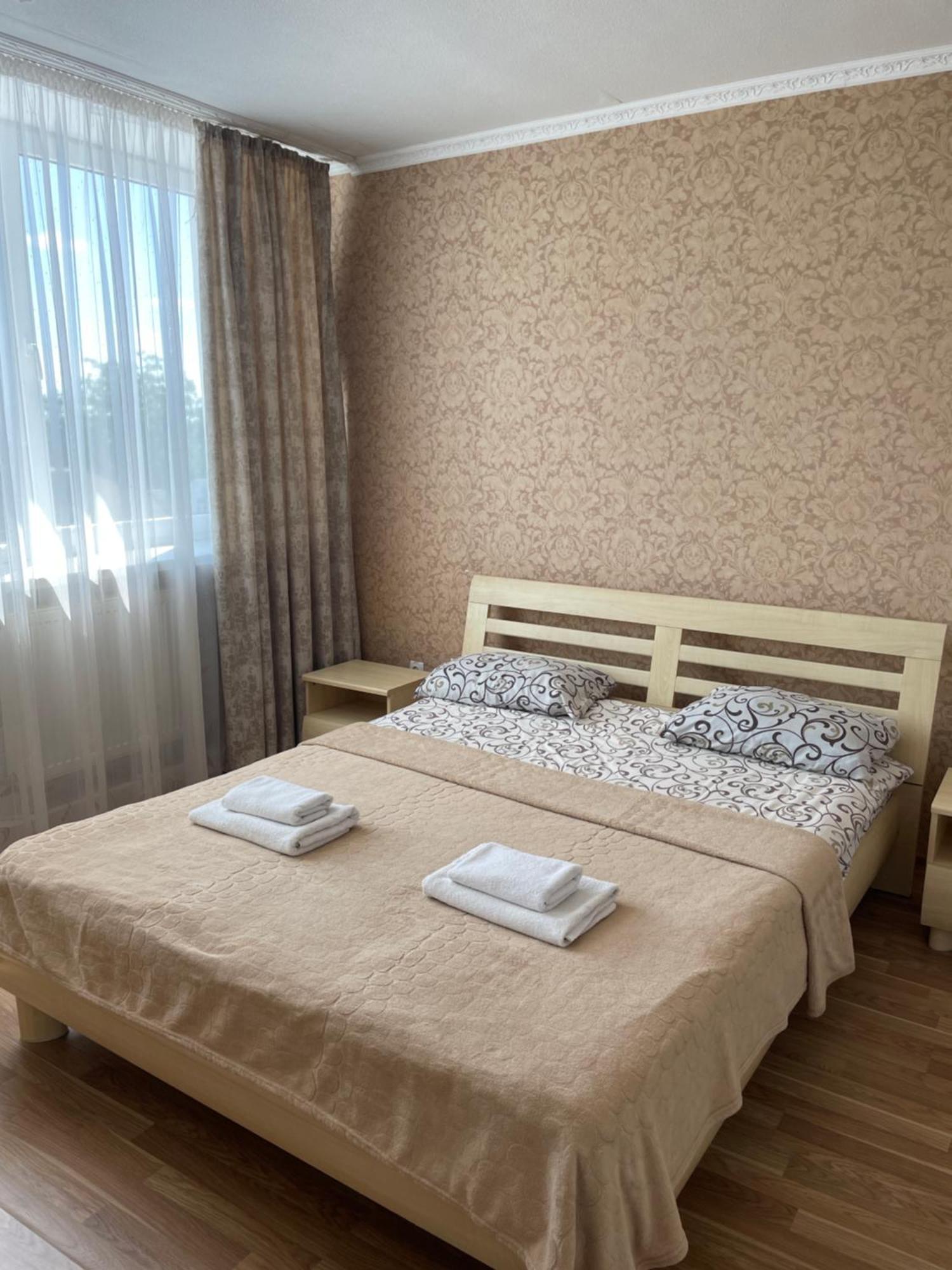 Готель "Дубно" Dubno Quarto foto